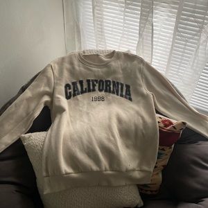 Shein California Crew Neck M